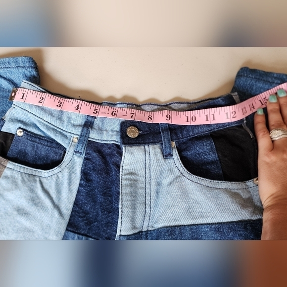 BDG High Waisted Baggy Jean Patched Women's Size 25. - Picture 8 of 8